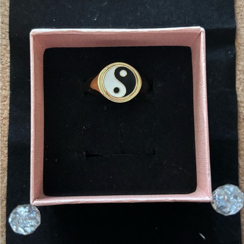 Gold Yin Yang Ring Size 7-8